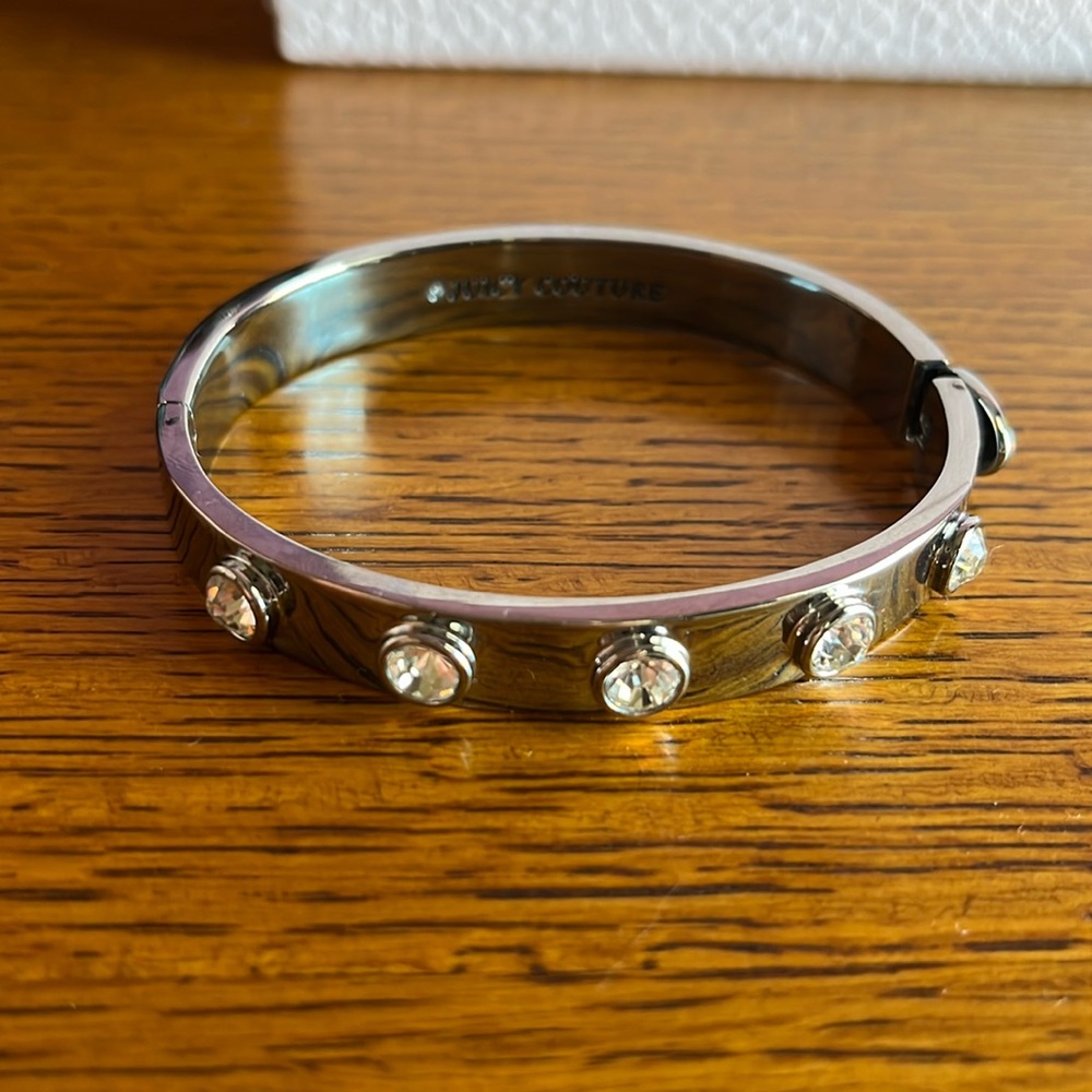 NWOT Original Juicy Couture Silver Crystal Bracelet